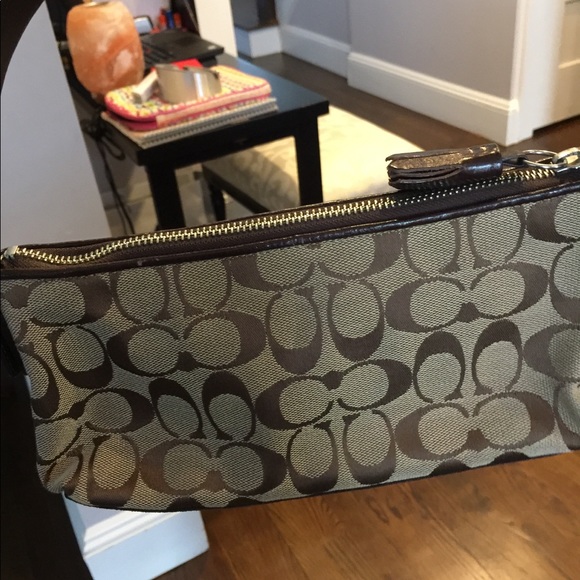 Authentic Coach Small Handbag - Picture 2 of 5